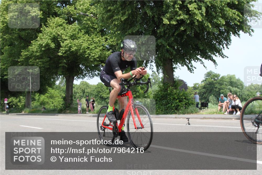 15.06.2025 - 7 Türme Triathlon Yannick Fuchs http://msf.ph/oto/7964216 15.06.2025 12:55:55 Radfahren  meine-sportfotos.de