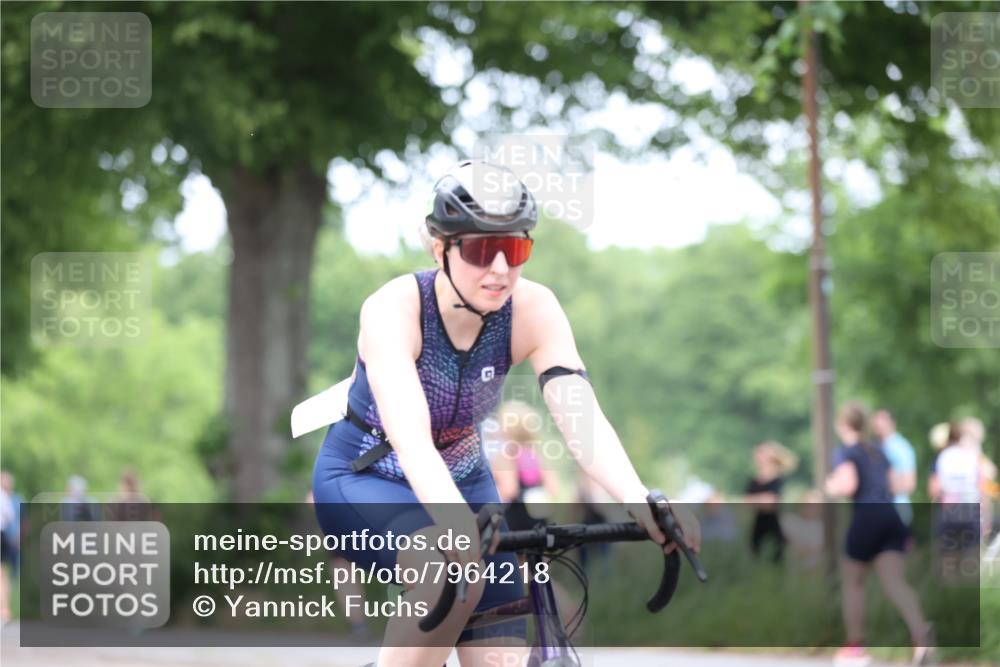 15.06.2025 - 7 Türme Triathlon Yannick Fuchs http://msf.ph/oto/7964218 15.06.2025 13:54:17 Radfahren 533, 1015, 1173 meine-sportfotos.de