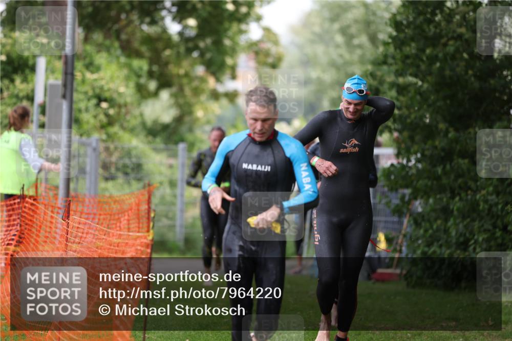15.06.2025 - 7 Türme Triathlon Michael Strokosch http://msf.ph/oto/7964220 15.06.2025 12:17:01 Schwimmen 387, 389, 423, 451, 485, 530, 609, 622 meine-sportfotos.de