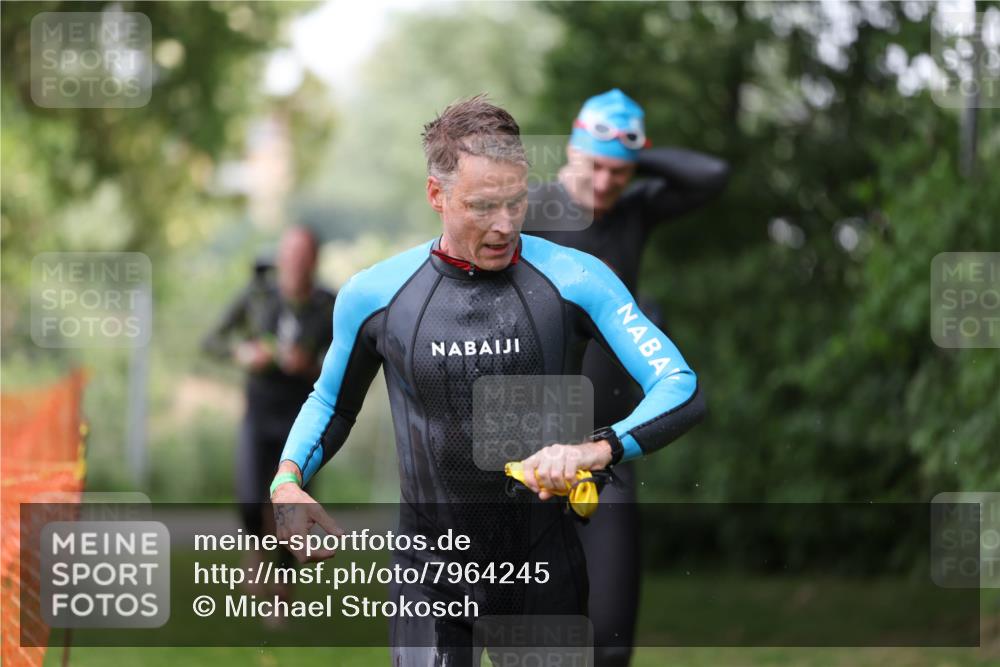 15.06.2025 - 7 Türme Triathlon Michael Strokosch http://msf.ph/oto/7964245 15.06.2025 12:17:02 Schwimmen 389, 423, 451, 485, 530, 609, 622, 679 meine-sportfotos.de
