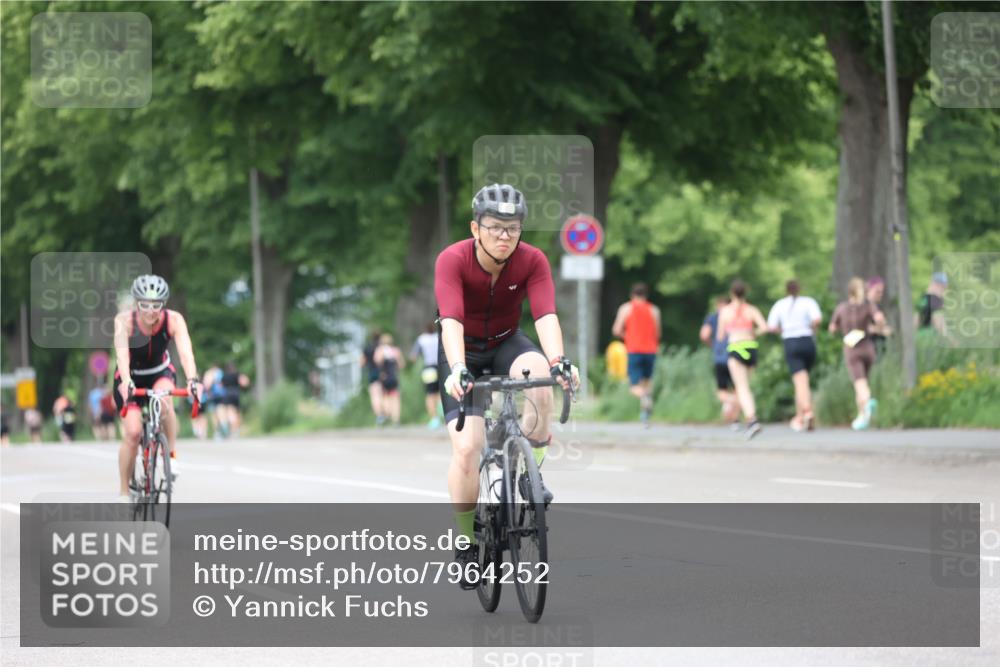 15.06.2025 - 7 Türme Triathlon Yannick Fuchs http://msf.ph/oto/7964252 15.06.2025 13:54:21 Radfahren 533, 1015 meine-sportfotos.de