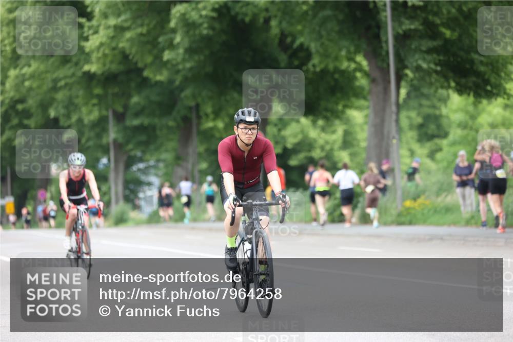 15.06.2025 - 7 Türme Triathlon Yannick Fuchs http://msf.ph/oto/7964258 15.06.2025 13:54:21 Radfahren 533, 1015 meine-sportfotos.de