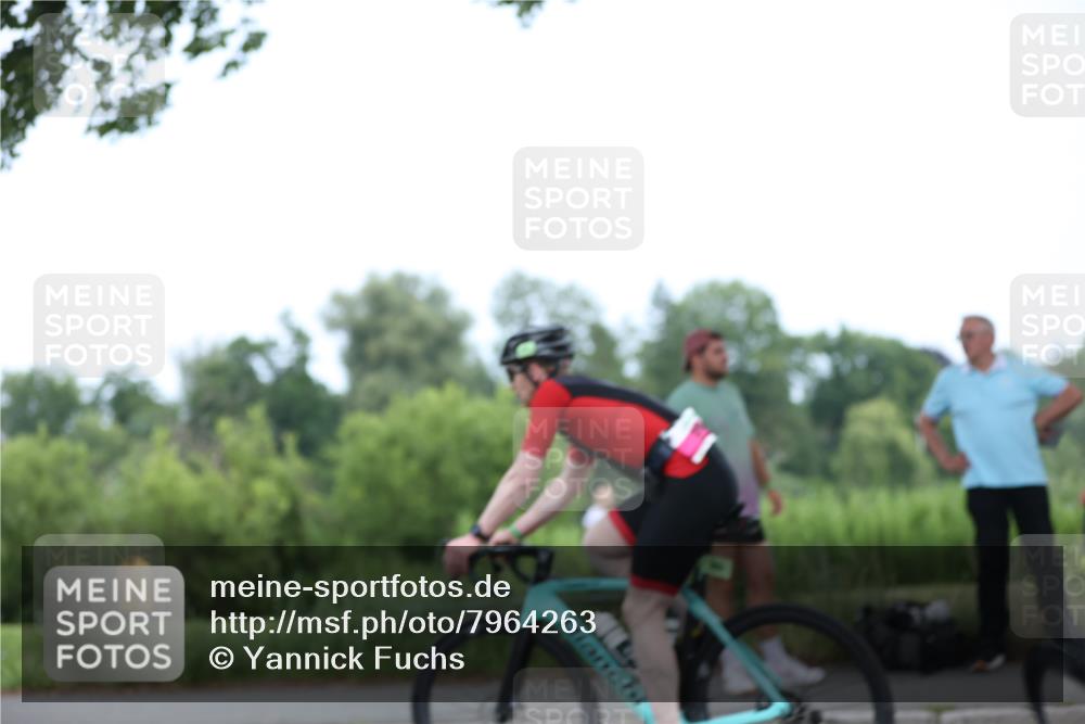 15.06.2025 - 7 Türme Triathlon Yannick Fuchs http://msf.ph/oto/7964263 15.06.2025 11:11:29 Radfahren 255, 263, 323, 333 meine-sportfotos.de