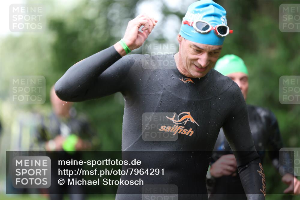 15.06.2025 - 7 Türme Triathlon Michael Strokosch http://msf.ph/oto/7964291 15.06.2025 12:17:05 Schwimmen 389, 451, 530, 609, 622, 679 meine-sportfotos.de