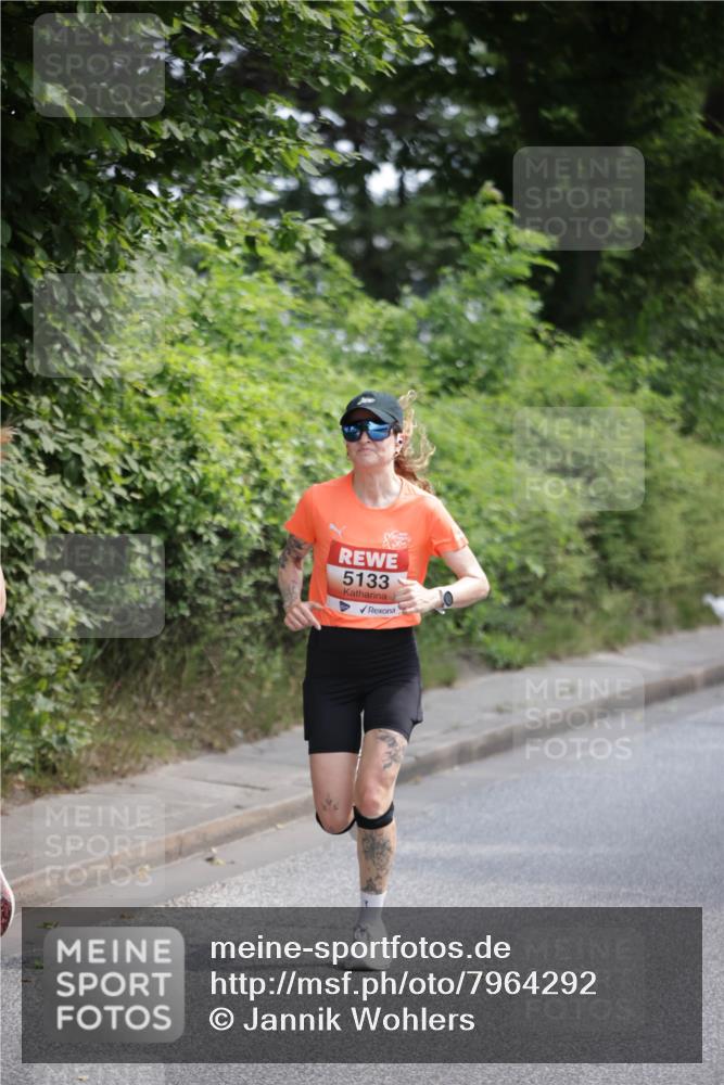 15.06.2025 - REWE Women's Run Jannik Wohlers http://msf.ph/oto/7964292 15.06.2025 09:59:18 Laufen 5133 meine-sportfotos.de