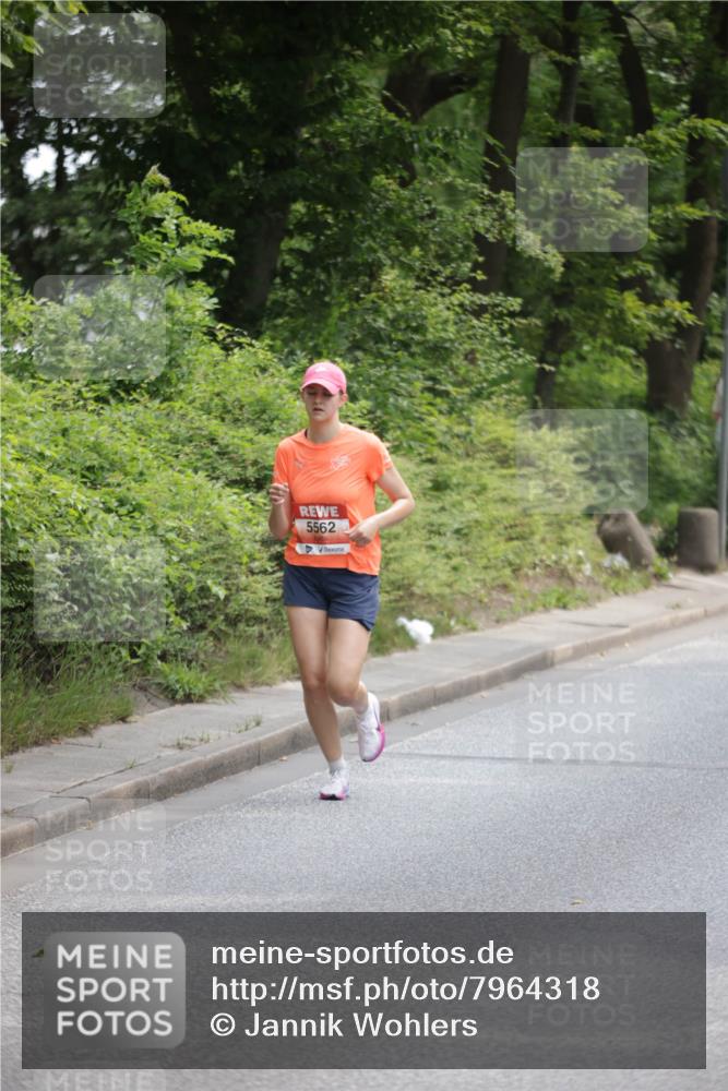 15.06.2025 - REWE Women's Run Jannik Wohlers http://msf.ph/oto/7964318 15.06.2025 09:59:20 Laufen 5562 meine-sportfotos.de