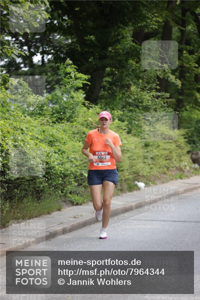 15.06.2025 - REWE Women's Run Jannik Wohlers http://msf.ph/oto/7964344 15.06.2025 09:59:21 Laufen 5562 meine-sportfotos.de