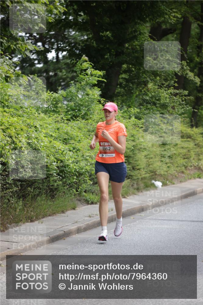 15.06.2025 - REWE Women's Run Jannik Wohlers http://msf.ph/oto/7964360 15.06.2025 09:59:21 Laufen 5562 meine-sportfotos.de