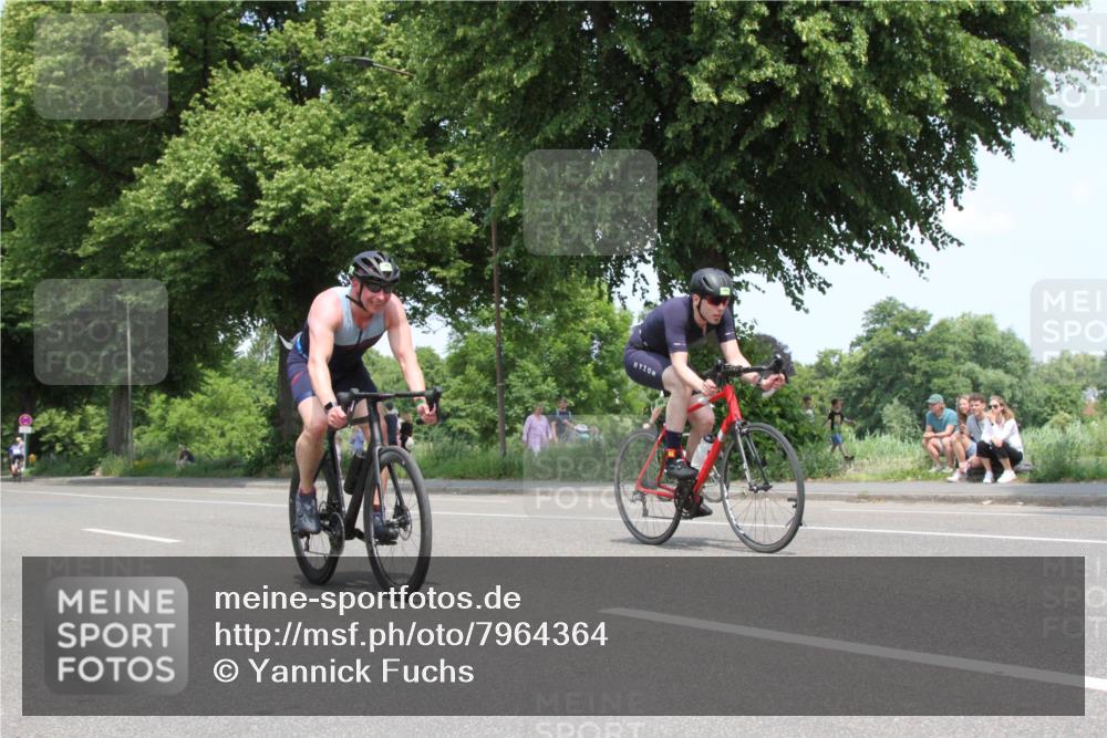 15.06.2025 - 7 Türme Triathlon Yannick Fuchs http://msf.ph/oto/7964364 15.06.2025 12:57:24 Radfahren  meine-sportfotos.de