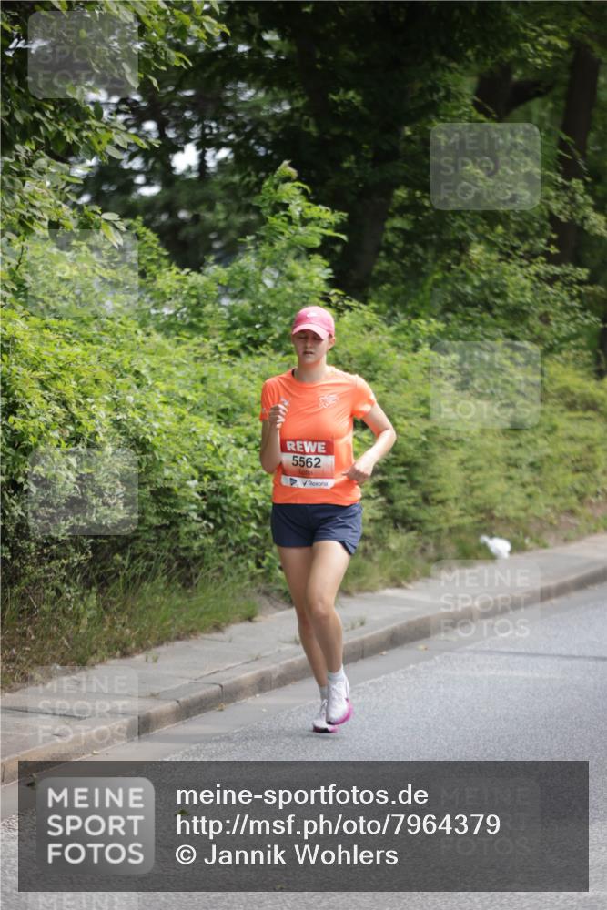 15.06.2025 - REWE Women's Run Jannik Wohlers http://msf.ph/oto/7964379 15.06.2025 09:59:21 Laufen 5562 meine-sportfotos.de