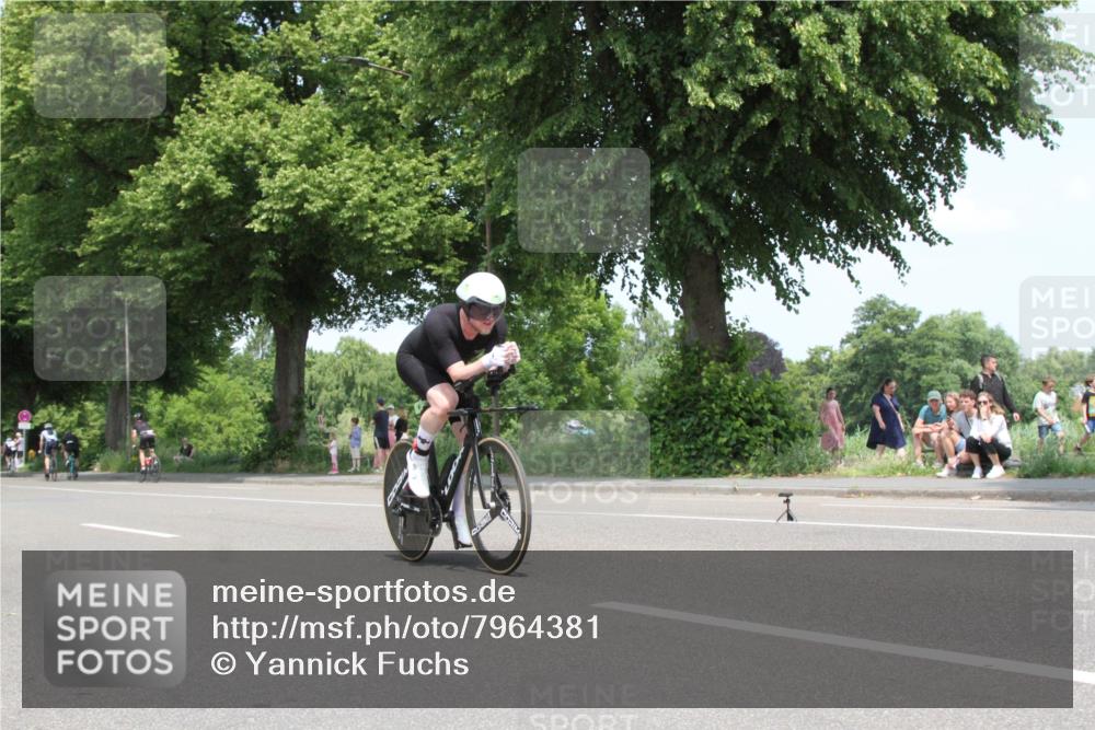 15.06.2025 - 7 Türme Triathlon Yannick Fuchs http://msf.ph/oto/7964381 15.06.2025 12:57:29 Radfahren  meine-sportfotos.de