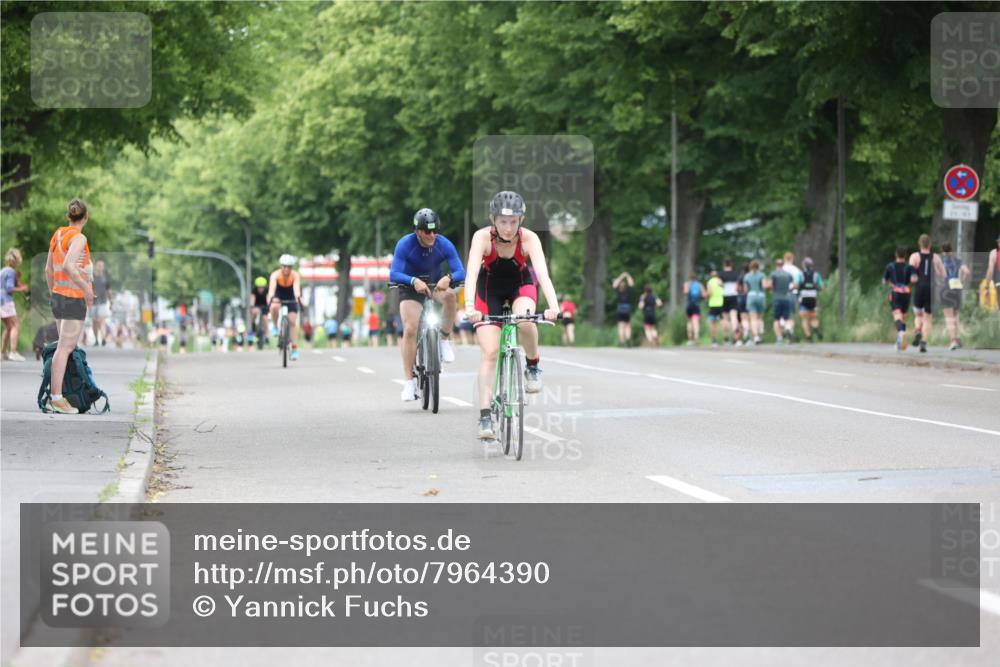 15.06.2025 - 7 Türme Triathlon Yannick Fuchs http://msf.ph/oto/7964390 15.06.2025 13:55:03 Radfahren 666, 1040, 1140 meine-sportfotos.de