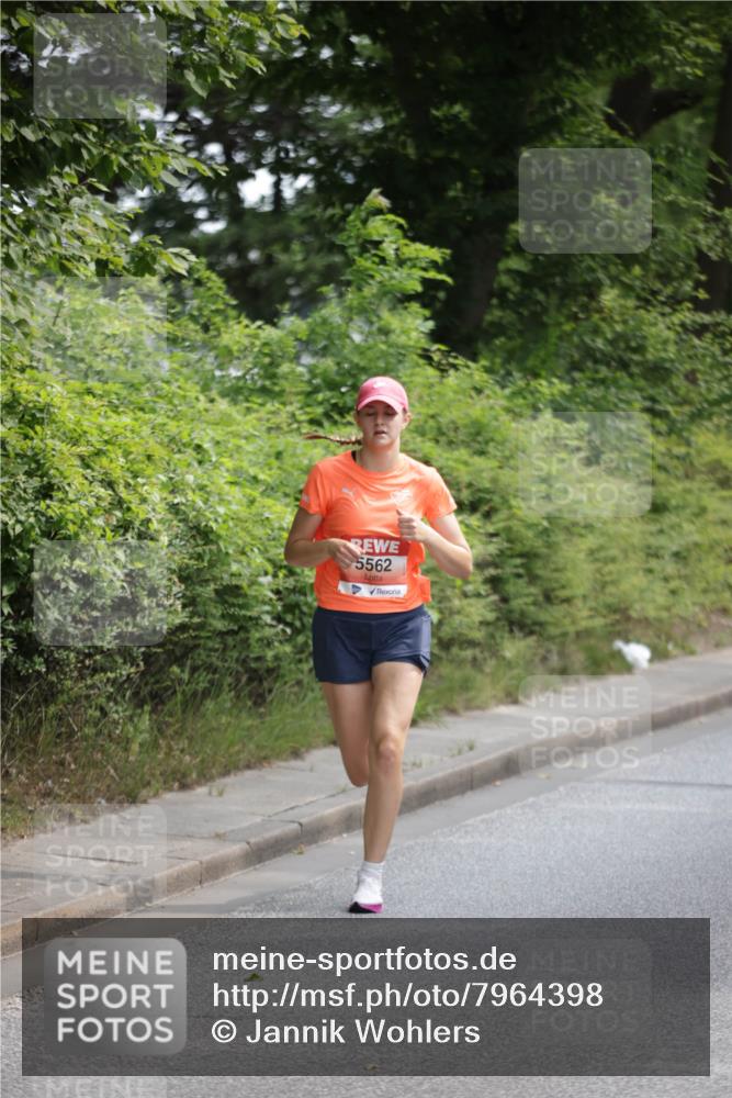 15.06.2025 - REWE Women's Run Jannik Wohlers http://msf.ph/oto/7964398 15.06.2025 09:59:21 Laufen 5562 meine-sportfotos.de