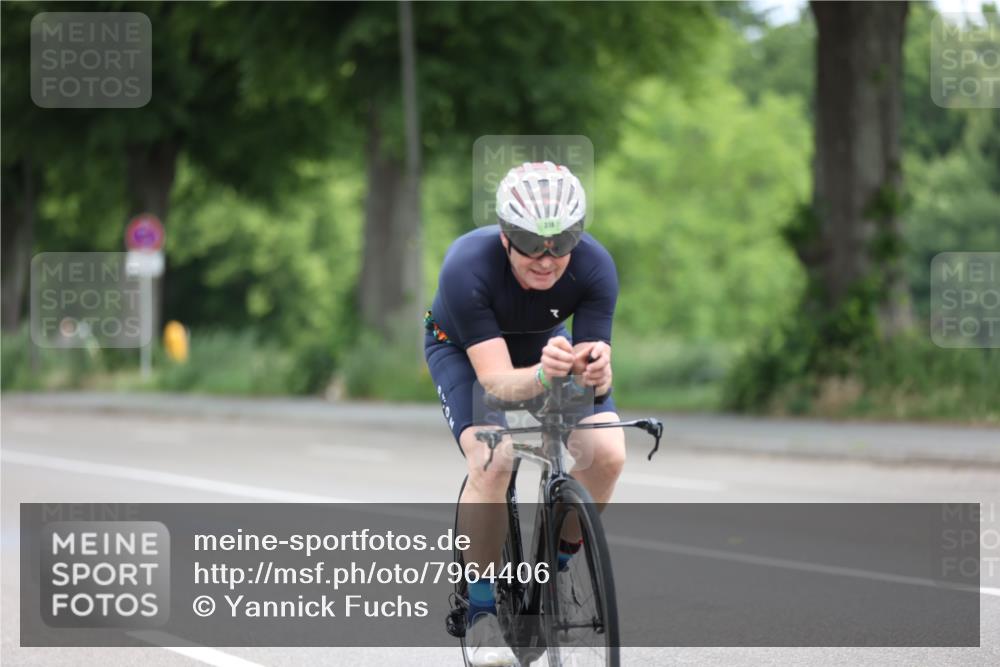 15.06.2025 - 7 Türme Triathlon Yannick Fuchs http://msf.ph/oto/7964406 15.06.2025 11:11:47 Radfahren 292 meine-sportfotos.de