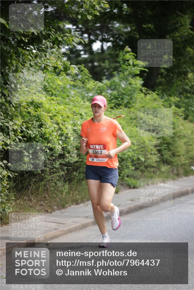 15.06.2025 - REWE Women's Run Jannik Wohlers http://msf.ph/oto/7964437 15.06.2025 09:59:22 Laufen 5562 meine-sportfotos.de