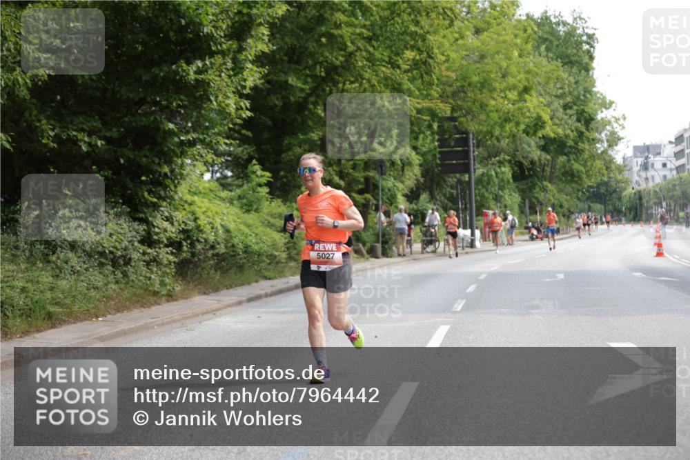 15.06.2025 - REWE Women's Run Jannik Wohlers http://msf.ph/oto/7964442 15.06.2025 09:59:31 Laufen 5027 meine-sportfotos.de