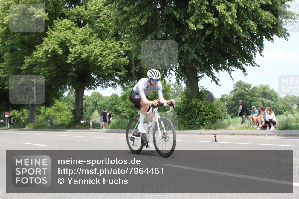 15.06.2025 - 7 Türme Triathlon Yannick Fuchs http://msf.ph/oto/7964461 15.06.2025 12:58:09 Radfahren  meine-sportfotos.de