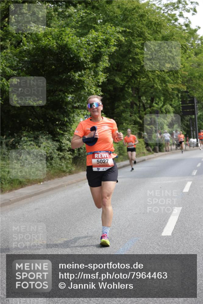 15.06.2025 - REWE Women's Run Jannik Wohlers http://msf.ph/oto/7964463 15.06.2025 09:59:32 Laufen 5027 meine-sportfotos.de