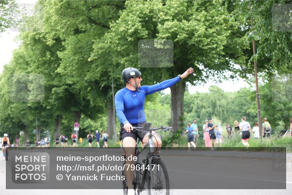 15.06.2025 - 7 Türme Triathlon Yannick Fuchs http://msf.ph/oto/7964471 15.06.2025 13:55:06 Radfahren 666, 831, 1040, 1140 meine-sportfotos.de