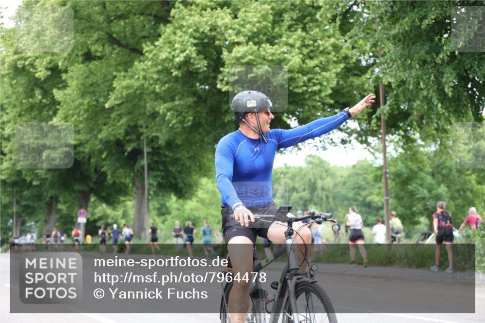 15.06.2025 - 7 Türme Triathlon Yannick Fuchs http://msf.ph/oto/7964478 15.06.2025 13:55:06 Radfahren 666, 831, 1040, 1140 meine-sportfotos.de