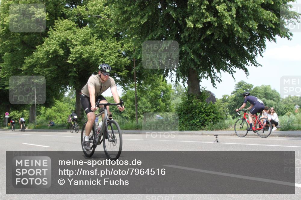 15.06.2025 - 7 Türme Triathlon Yannick Fuchs http://msf.ph/oto/7964516 15.06.2025 12:58:51 Radfahren  meine-sportfotos.de