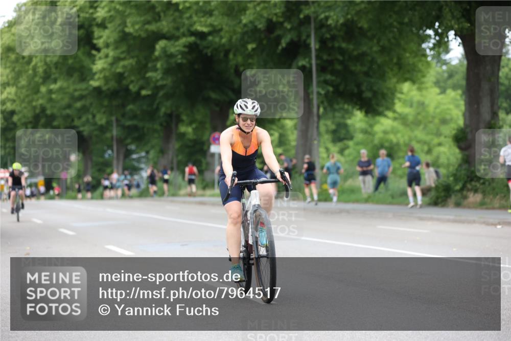 15.06.2025 - 7 Türme Triathlon Yannick Fuchs http://msf.ph/oto/7964517 15.06.2025 13:55:09 Radfahren 666, 831, 1140 meine-sportfotos.de