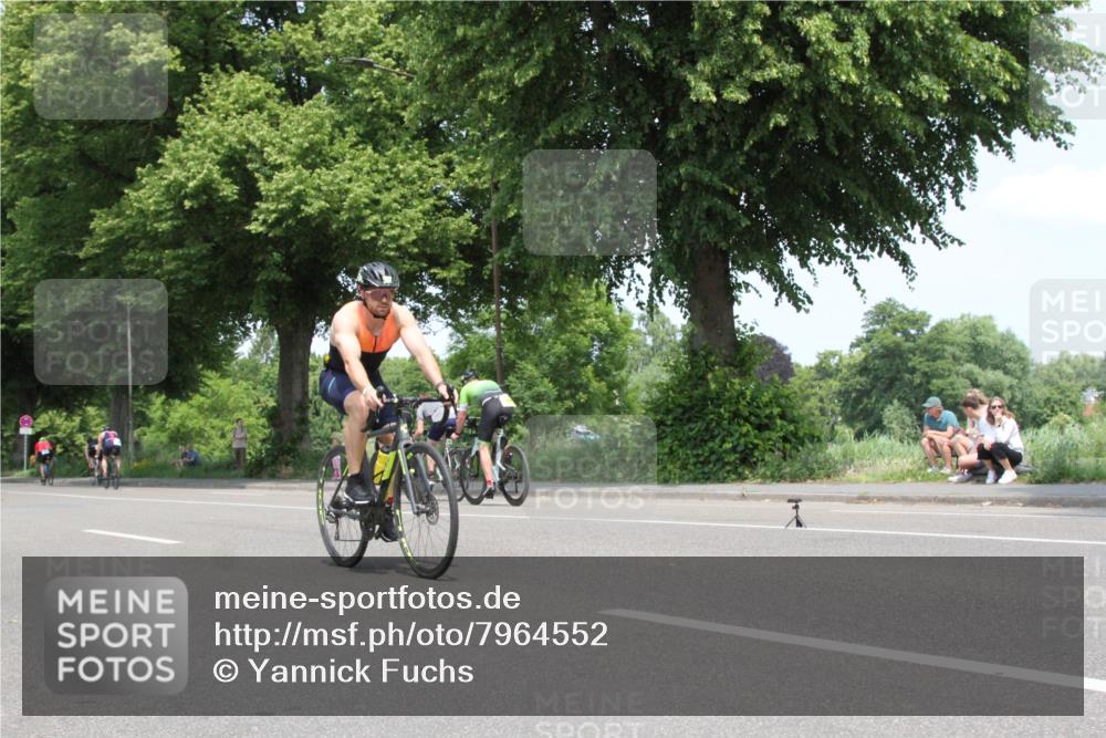 15.06.2025 - 7 Türme Triathlon Yannick Fuchs http://msf.ph/oto/7964552 15.06.2025 12:59:02 Radfahren  meine-sportfotos.de