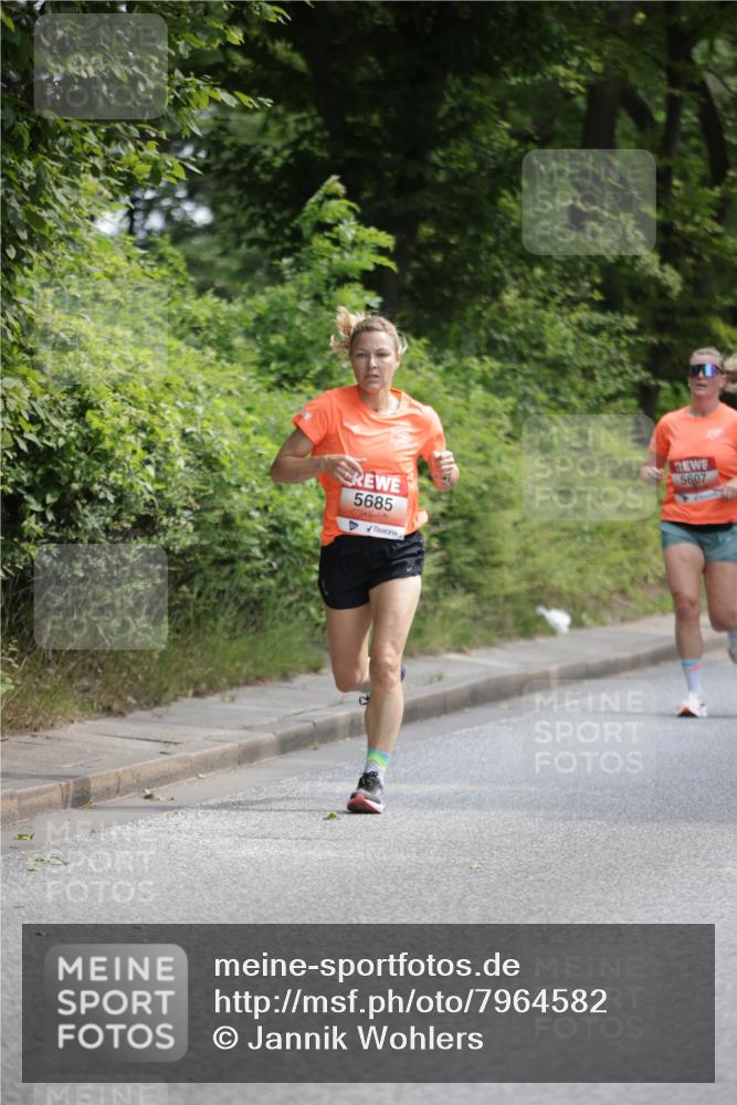 15.06.2025 - REWE Women's Run Jannik Wohlers http://msf.ph/oto/7964582 15.06.2025 09:59:40 Laufen 5685 meine-sportfotos.de