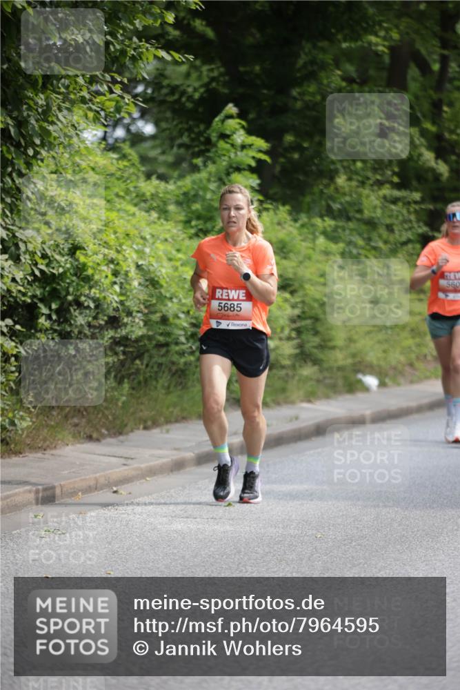 15.06.2025 - REWE Women's Run Jannik Wohlers http://msf.ph/oto/7964595 15.06.2025 09:59:40 Laufen 5685 meine-sportfotos.de