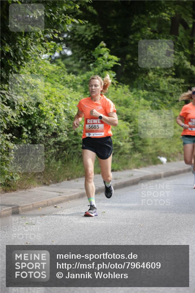 15.06.2025 - REWE Women's Run Jannik Wohlers http://msf.ph/oto/7964609 15.06.2025 09:59:40 Laufen 5685, 56 meine-sportfotos.de