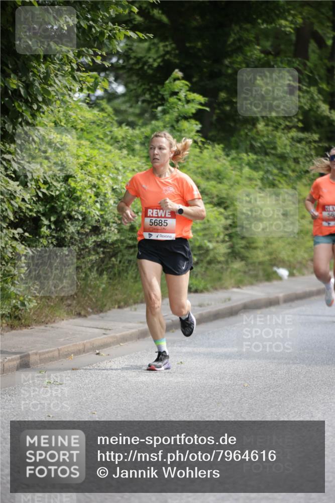 15.06.2025 - REWE Women's Run Jannik Wohlers http://msf.ph/oto/7964616 15.06.2025 09:59:40 Laufen 5685, 56 meine-sportfotos.de