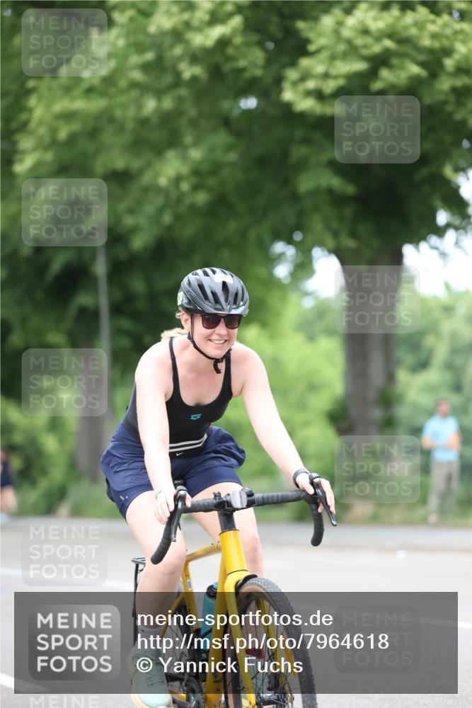 15.06.2025 - 7 Türme Triathlon Yannick Fuchs http://msf.ph/oto/7964618 15.06.2025 13:55:24 Radfahren 728 meine-sportfotos.de