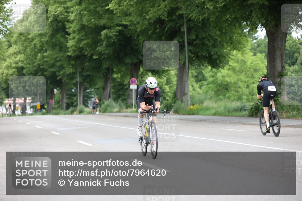 15.06.2025 - 7 Türme Triathlon Yannick Fuchs http://msf.ph/oto/7964620 15.06.2025 11:12:40 Radfahren 233, 240 meine-sportfotos.de