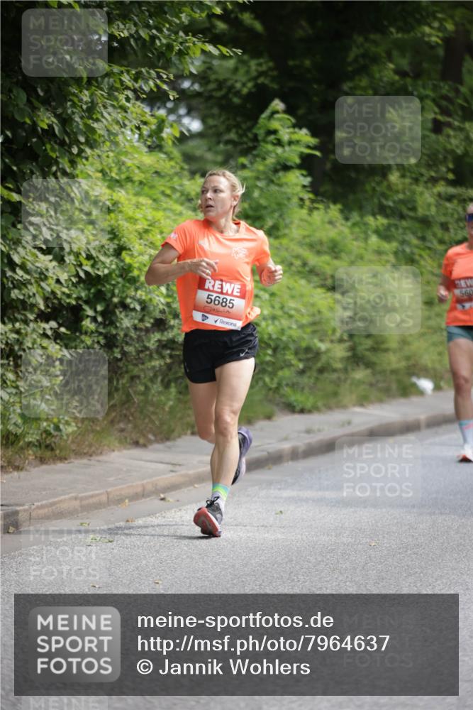 15.06.2025 - REWE Women's Run Jannik Wohlers http://msf.ph/oto/7964637 15.06.2025 09:59:41 Laufen 5685 meine-sportfotos.de