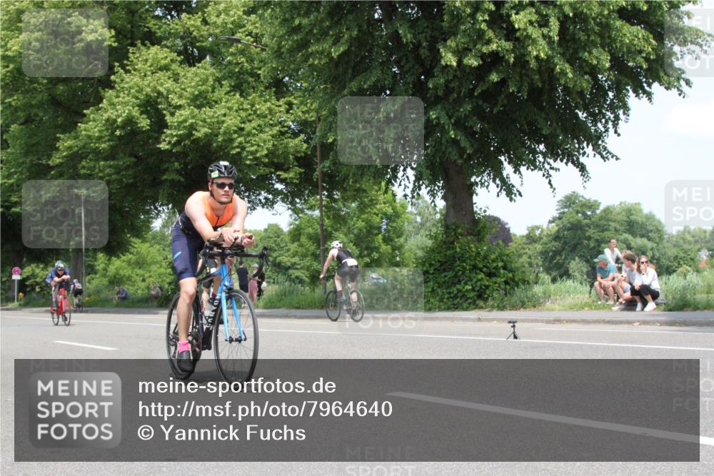 15.06.2025 - 7 Türme Triathlon Yannick Fuchs http://msf.ph/oto/7964640 15.06.2025 12:59:37 Radfahren  meine-sportfotos.de