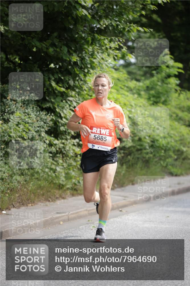 15.06.2025 - REWE Women's Run Jannik Wohlers http://msf.ph/oto/7964690 15.06.2025 09:59:41 Laufen 5685 meine-sportfotos.de