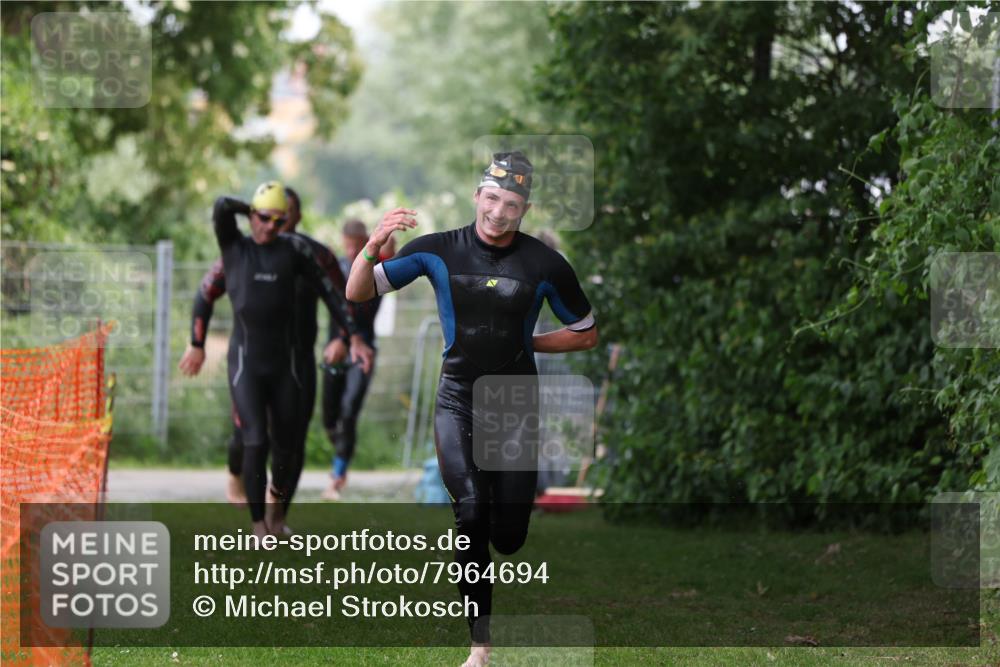 15.06.2025 - 7 Türme Triathlon Michael Strokosch http://msf.ph/oto/7964694 15.06.2025 12:17:45 Schwimmen 371, 445, 523, 540, 628, 654, 661, 672, 678 meine-sportfotos.de