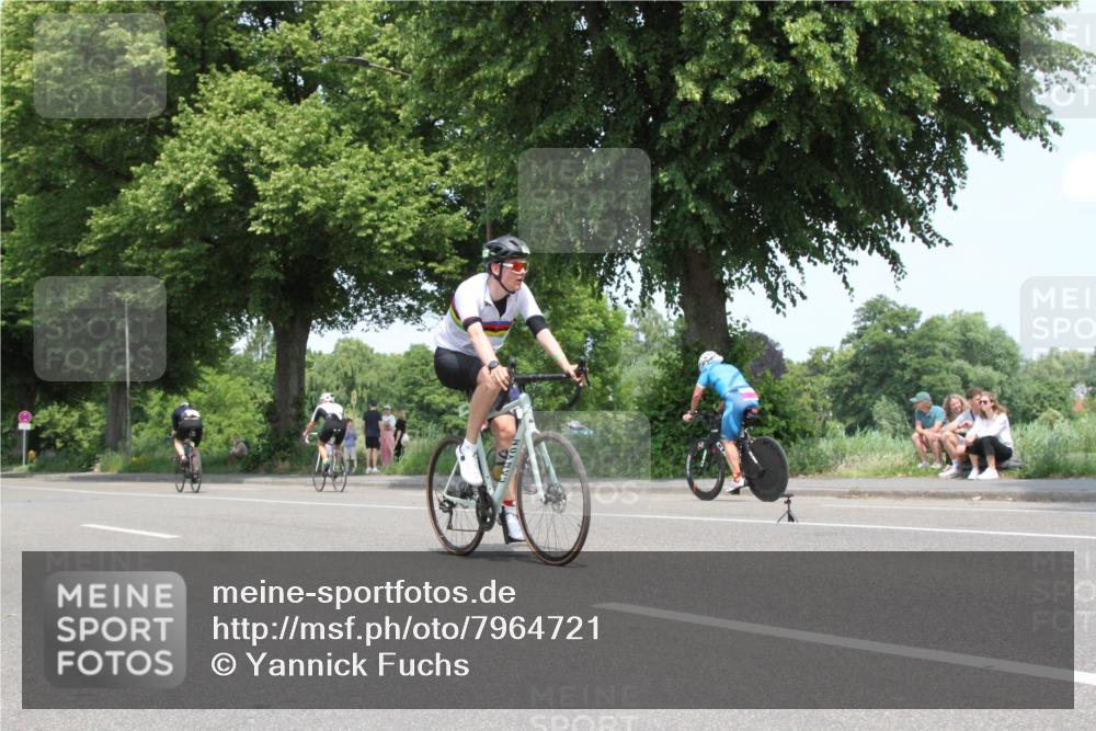 15.06.2025 - 7 Türme Triathlon Yannick Fuchs http://msf.ph/oto/7964721 15.06.2025 13:00:10 Radfahren  meine-sportfotos.de