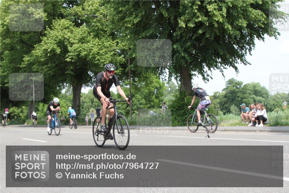 15.06.2025 - 7 Türme Triathlon Yannick Fuchs http://msf.ph/oto/7964727 15.06.2025 13:00:12 Radfahren  meine-sportfotos.de