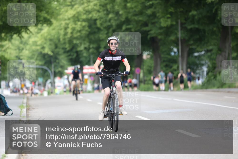 15.06.2025 - 7 Türme Triathlon Yannick Fuchs http://msf.ph/oto/7964746 15.06.2025 13:55:48 Radfahren 937, 1118 meine-sportfotos.de