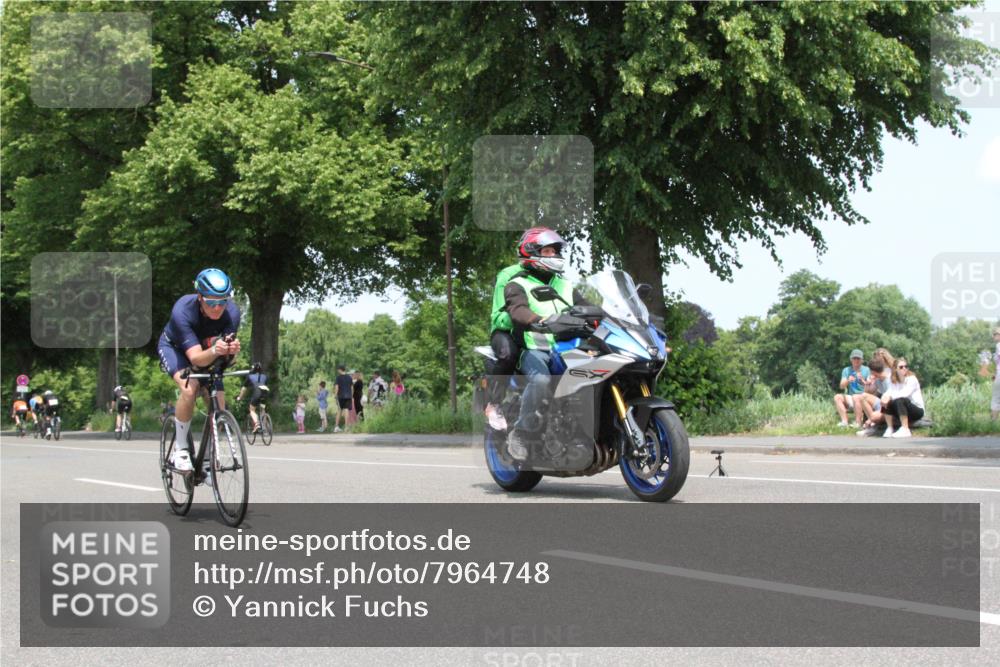 15.06.2025 - 7 Türme Triathlon Yannick Fuchs http://msf.ph/oto/7964748 15.06.2025 13:00:20 Radfahren  meine-sportfotos.de