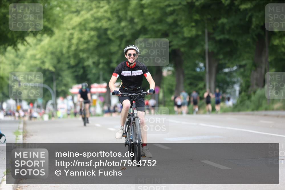 15.06.2025 - 7 Türme Triathlon Yannick Fuchs http://msf.ph/oto/7964752 15.06.2025 13:55:48 Radfahren 937, 1118 meine-sportfotos.de