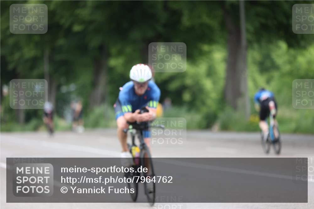 15.06.2025 - 7 Türme Triathlon Yannick Fuchs http://msf.ph/oto/7964762 15.06.2025 11:12:56 Radfahren 204, 236, 278, 309, 333 meine-sportfotos.de