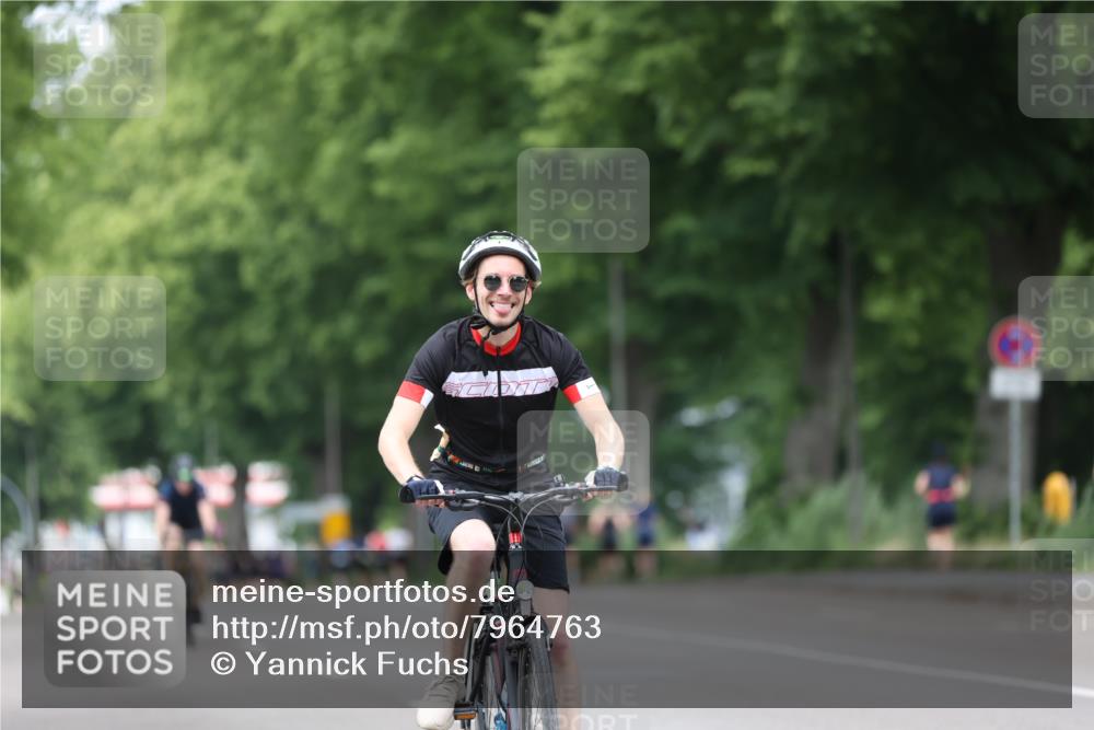 15.06.2025 - 7 Türme Triathlon Yannick Fuchs http://msf.ph/oto/7964763 15.06.2025 13:55:49 Radfahren 937, 1118 meine-sportfotos.de