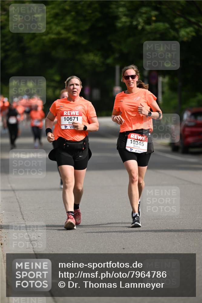 15.06.2025 - REWE Women's Run Dr. Thomas Lammeyer http://msf.ph/oto/7964786 15.06.2025 09:53:01 Laufen 10671, 10345 meine-sportfotos.de