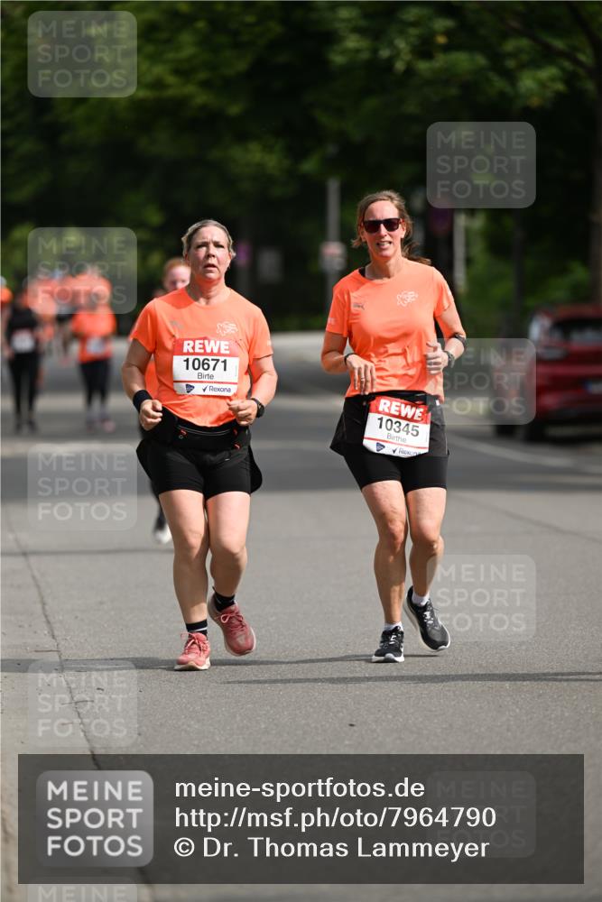 15.06.2025 - REWE Women's Run Dr. Thomas Lammeyer http://msf.ph/oto/7964790 15.06.2025 09:53:01 Laufen 10671, 10345 meine-sportfotos.de