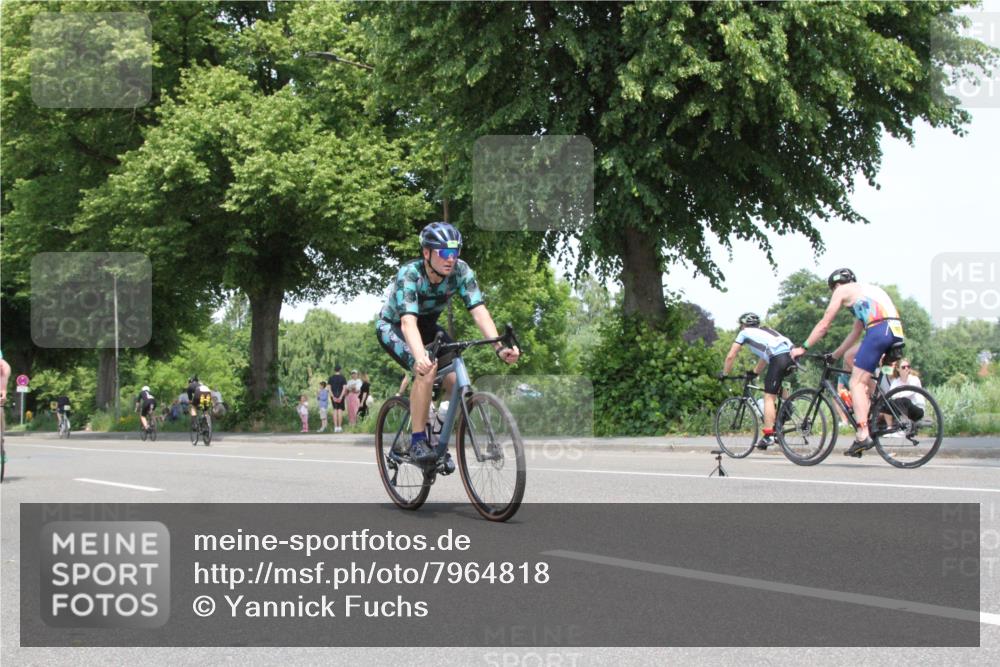15.06.2025 - 7 Türme Triathlon Yannick Fuchs http://msf.ph/oto/7964818 15.06.2025 13:01:13 Radfahren  meine-sportfotos.de
