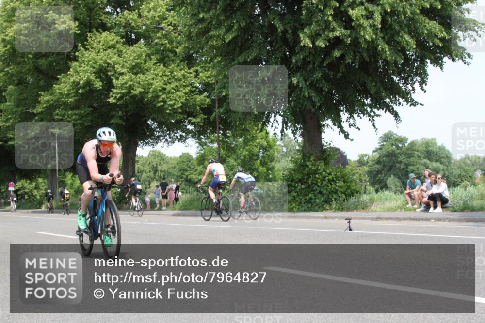15.06.2025 - 7 Türme Triathlon Yannick Fuchs http://msf.ph/oto/7964827 15.06.2025 13:01:14 Radfahren  meine-sportfotos.de