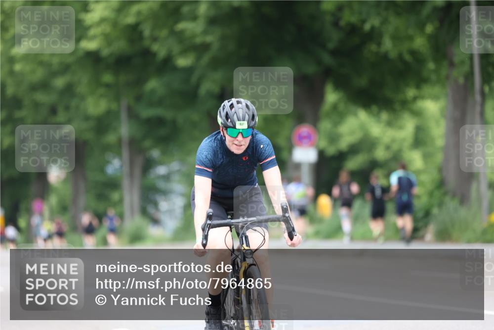 15.06.2025 - 7 Türme Triathlon Yannick Fuchs http://msf.ph/oto/7964865 15.06.2025 13:55:52 Radfahren 937, 1118 meine-sportfotos.de