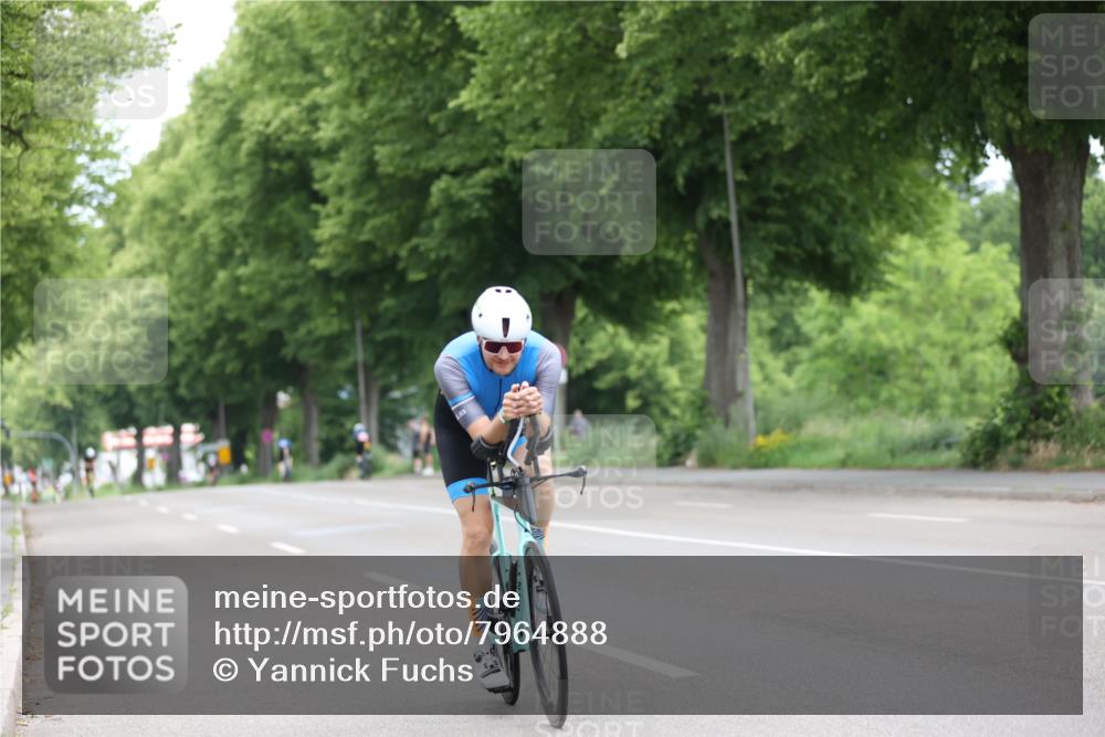 15.06.2025 - 7 Türme Triathlon Yannick Fuchs http://msf.ph/oto/7964888 15.06.2025 11:13:03 Radfahren 254, 283 meine-sportfotos.de